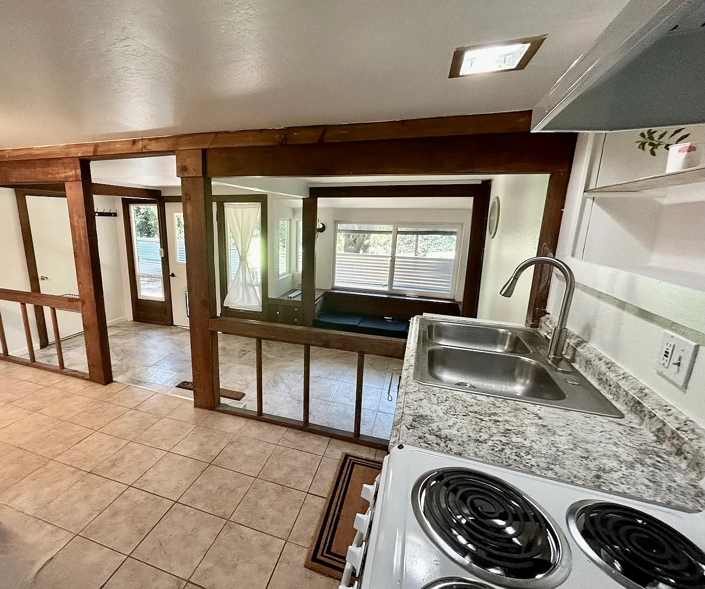 1 bed, 600 sqft, $2,000 — Photo 3