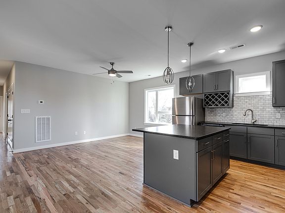 5th image of 1401 N 32nd St #2