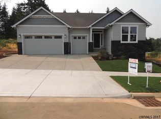 136 Summit View Ave, Salem, OR 97306