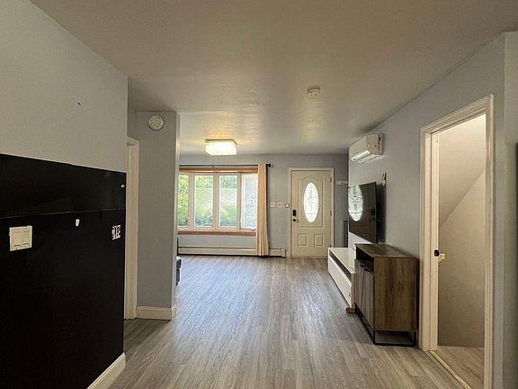 4th image of 9 Orchard Ct