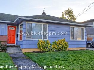 5736 SE Woodward St, Portland, OR 97206