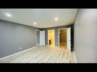 1626 Waterford Dr, Edison, NJ