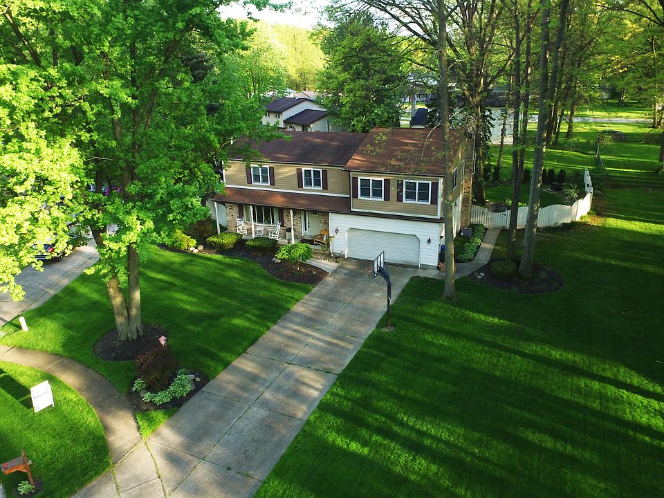 2nd image of 34131 Jade Cir