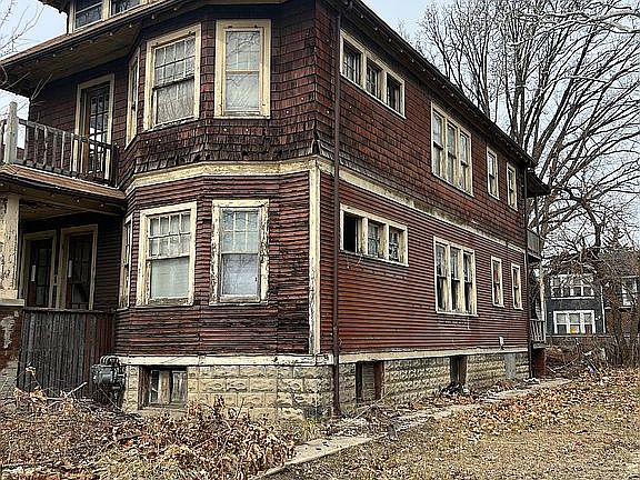 2nd image of 196 Pilgrim St