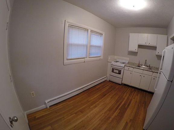 4th image of 243 Revere St #1R