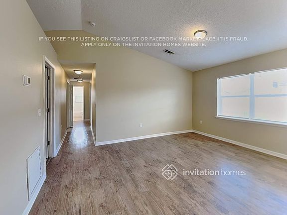 3rd image of 8509 Blackberry Ave