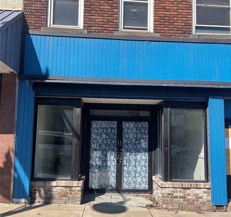 1st image of 140 Main St #138