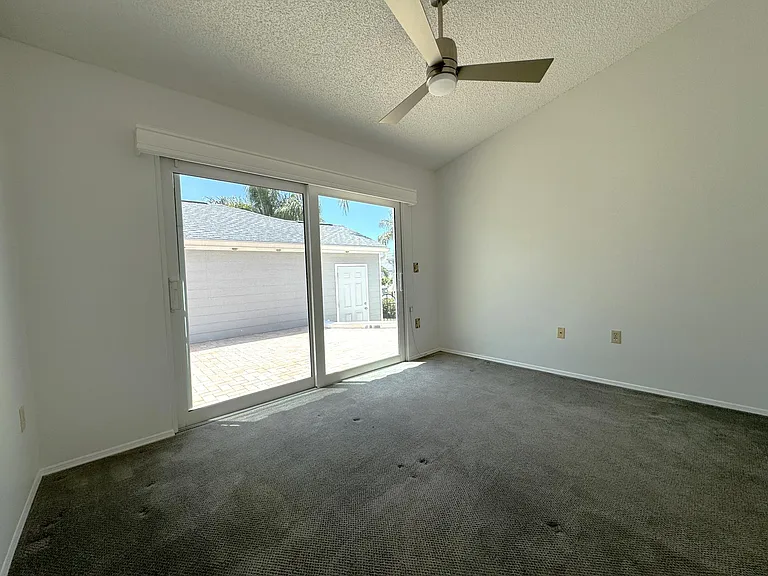 1005 Pelican Ct — Photo 18