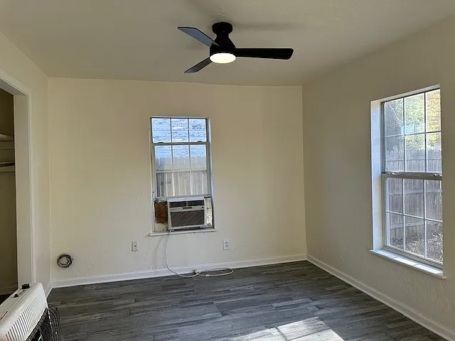 712 Walnut St — Photo 9