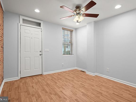 5th image of 1620 Marshall St
