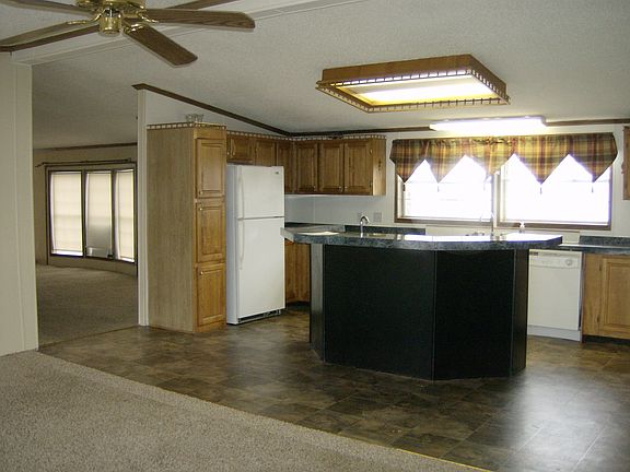 5th image of 17110 Diane Dr