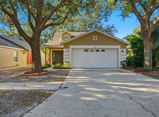 622 Cape Cod Cir, Valrico, FL 33594