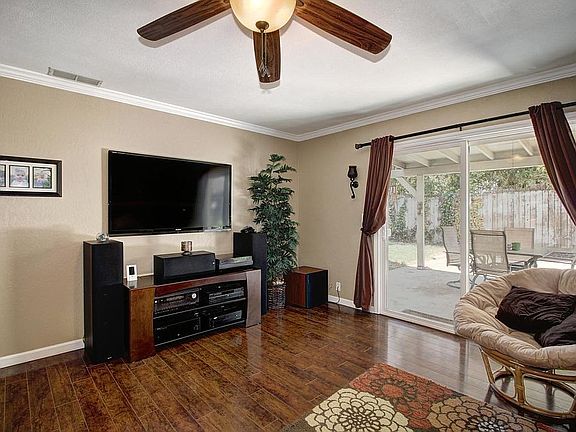 4th image of 7200 Grenola Way