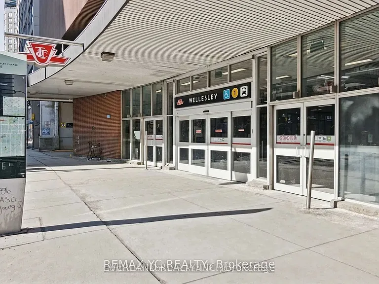 50 Wellesley St E #2909 — Photo 13