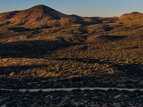 167XX E WILDHORSE Drive #14, Wikieup, AZ 85360