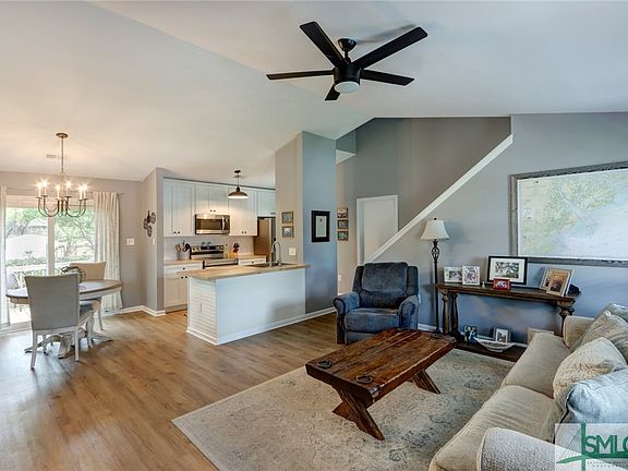 3rd image of 549 Pointe South Drive