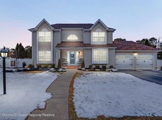 122 Daybreak Ct, Brick, NJ 08724