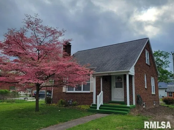 422 S Perrine Ave, Centralia, IL 62801