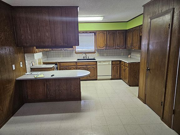 3rd image of 307 W Mulberry St