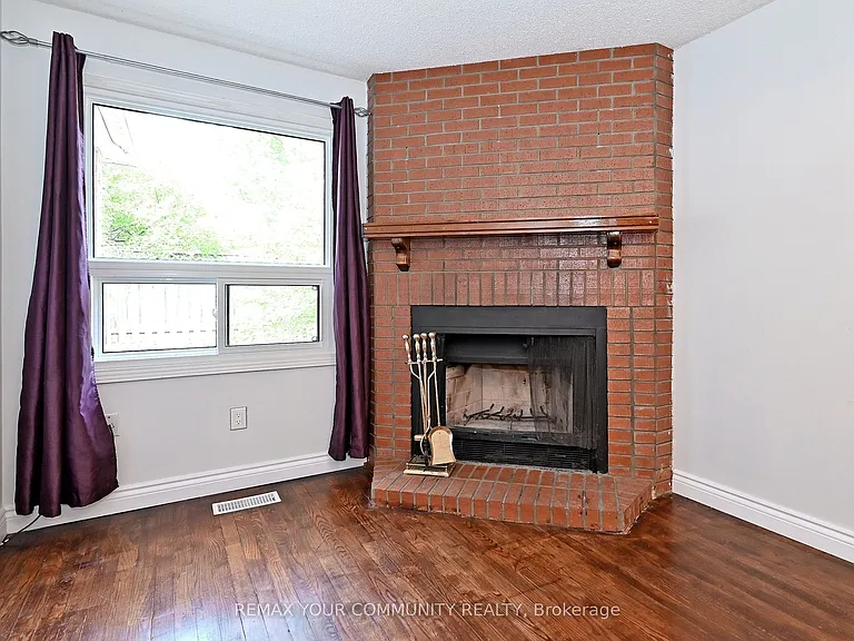 35 Dakin Dr — Photo 23