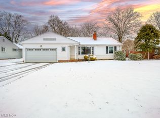22370 Bartlett Dr, Rocky River, OH 44116
