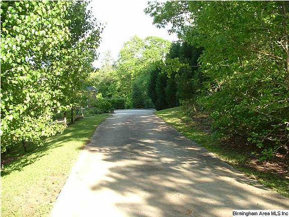 3rd image of 452 Glynn Hollow Cir