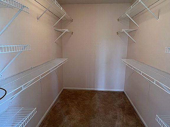 4th image of 1204 Old Pond Dr