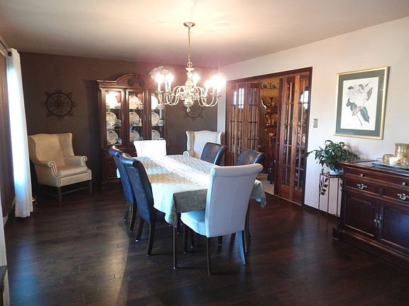 3rd image of 16636 Meadow Ln