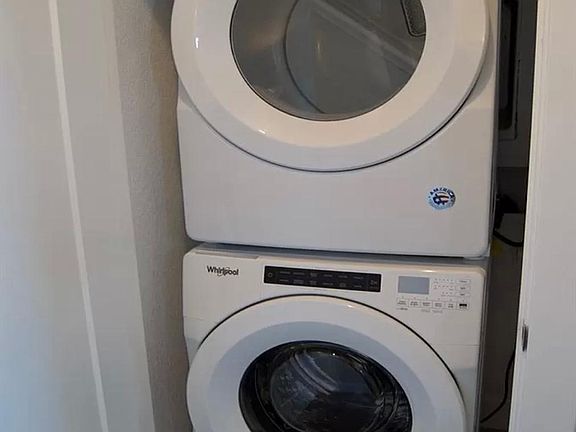 5th image of 1739 N Irving St Unit 104