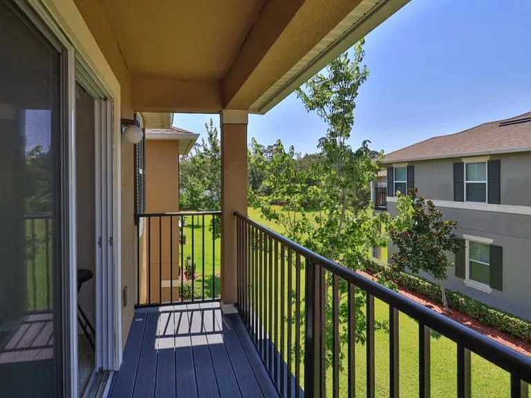 101 Misty Glen Ln — Photo 12