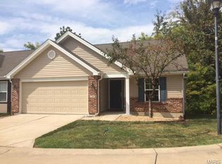 2262 Wills Hollow Dr, Saint Peters, MO 63376