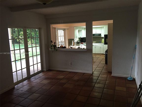 4th image of 14610 Bonito Dr