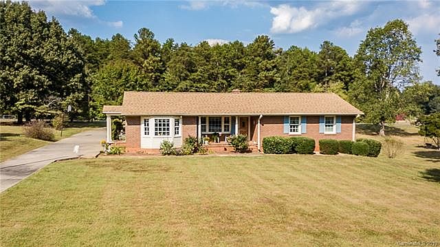 1st image of 125 Greendale Dr
