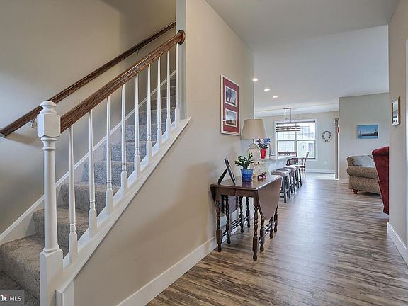 4th image of 89 Sweet Birch Ln
