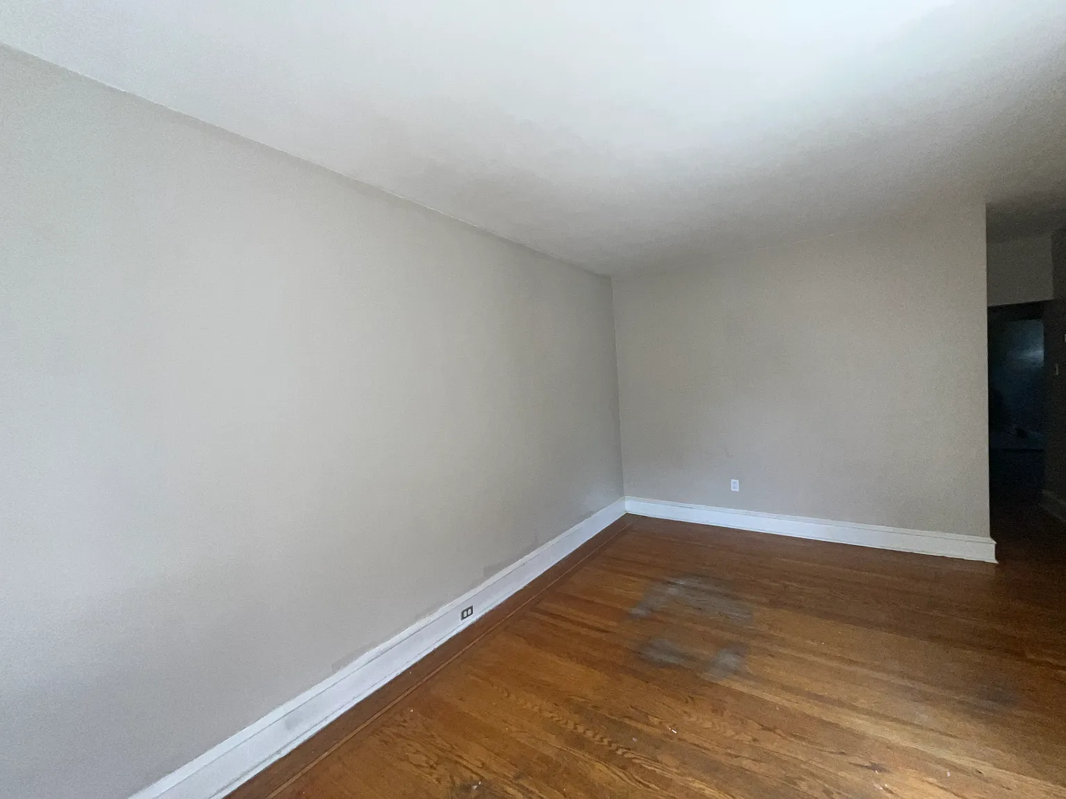 1 bed, 800 sqft, $900 — Photo 2