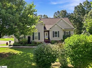 185 Williams Dr, Campobello, SC 29322