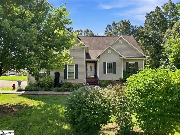 185 Williams Dr, Campobello, SC 29322