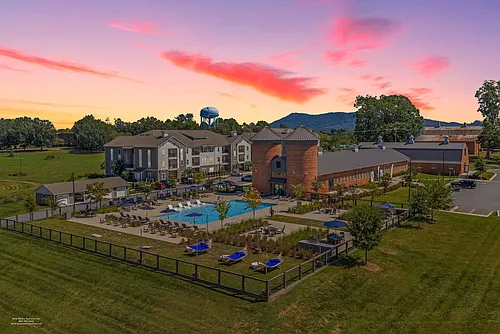 Murphy s Farm Apartments Photo 1