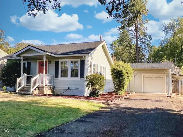 2222 Aloha Ave, Medford, OR 97504