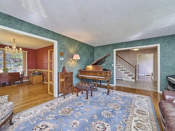 4th image of 70 Harrington Rd