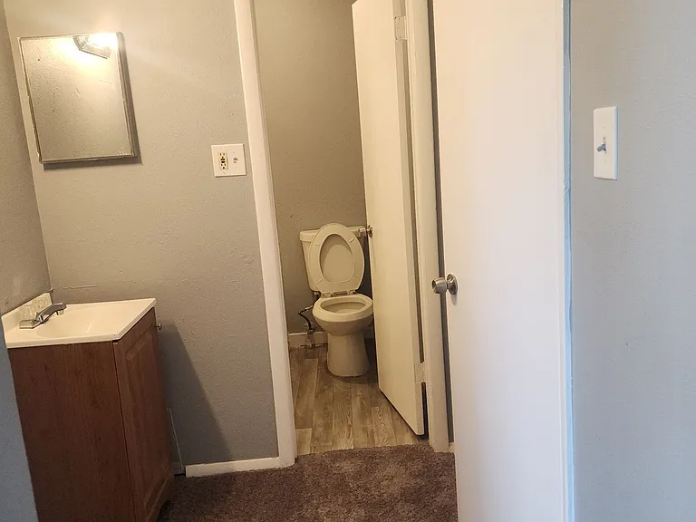 1818 Warringwood Dr #B1 — Photo 16