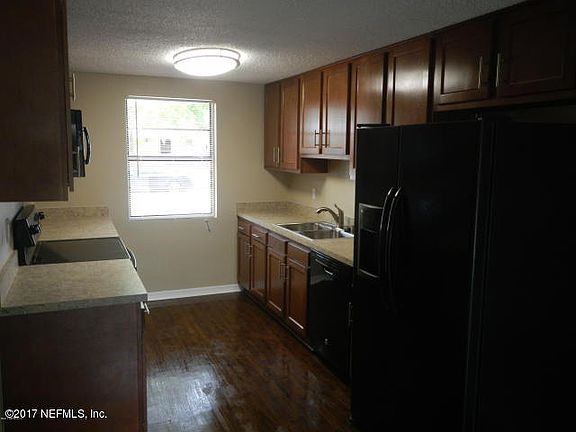 2nd image of 2769 Mesquite Ave