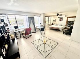 1430 Brickell Bay Dr