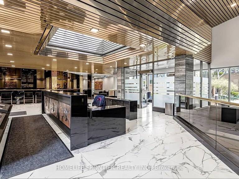 131 Beecroft Rd #203 — Photo 2