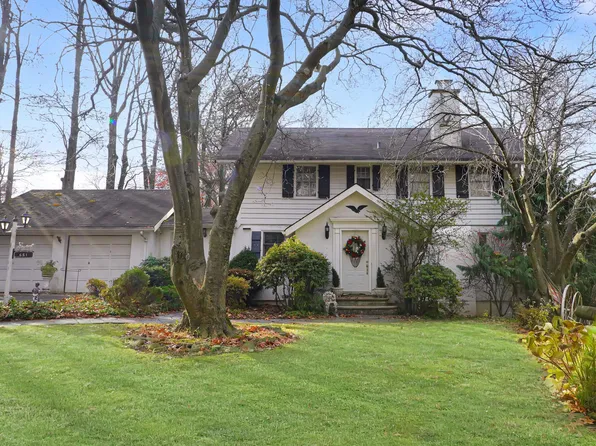 661 Ocean Ter, Staten Island, NY 10301