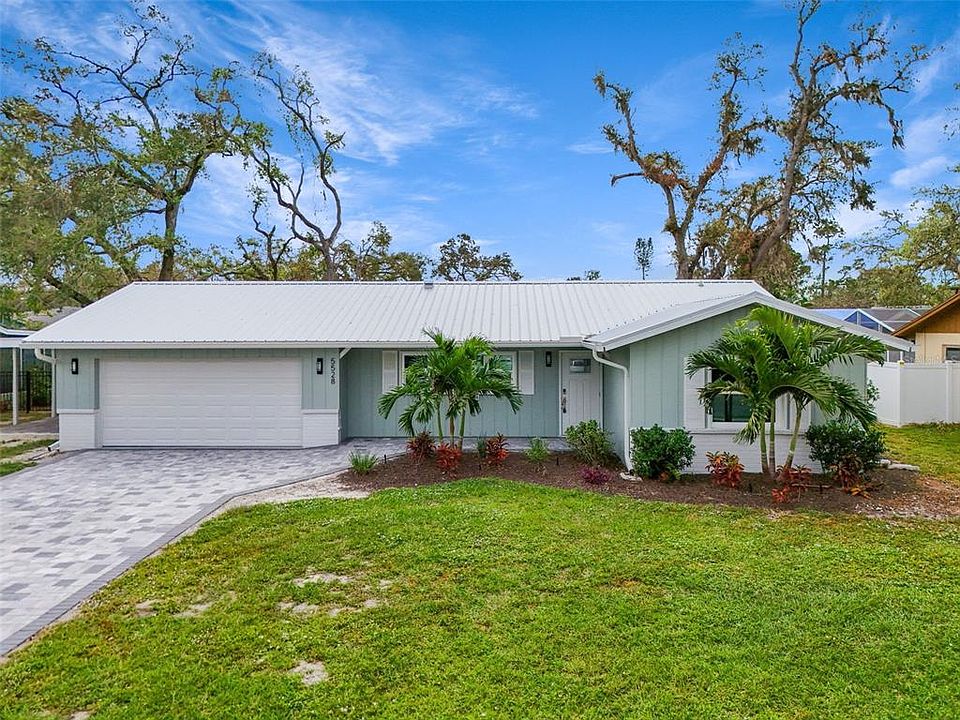 1st image of 5528 Briarcliff Dr