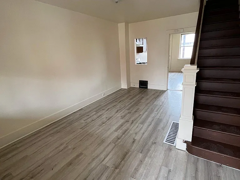 135 Jane St — Photo 7