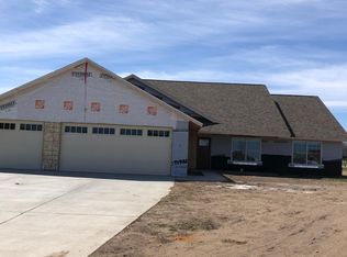 1855 Ladbrook Ln, Saint Cloud, MN 56303