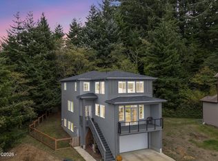 805 SE Crescent Pl, Newport, OR 97365