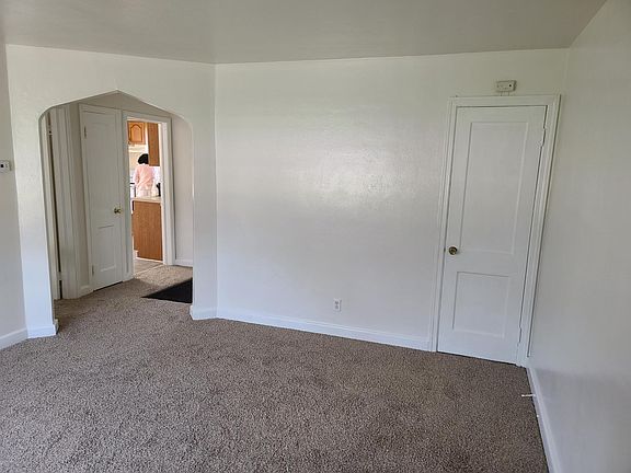 4th image of 1241 W Ocean View Ave #1
